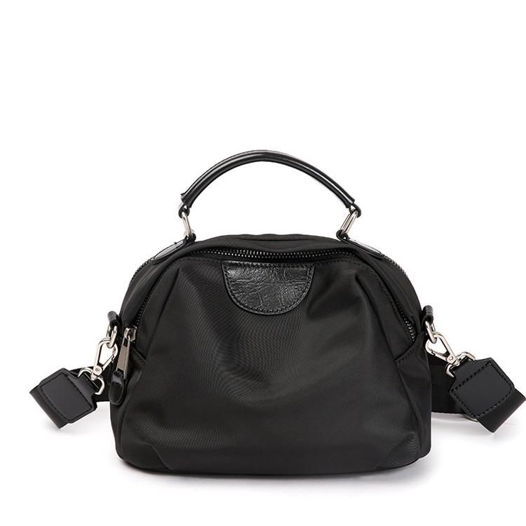 Bag Autumn and Winter Women's High-grade Niche Handbag Retro Fashion All Shoulder Crossbody Bag