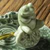 Meditation Frog Incense Stick Holder Ceramics Lotus Leaf Sitting Frog Incense Burner Home Office Desktop Decoration Ornament