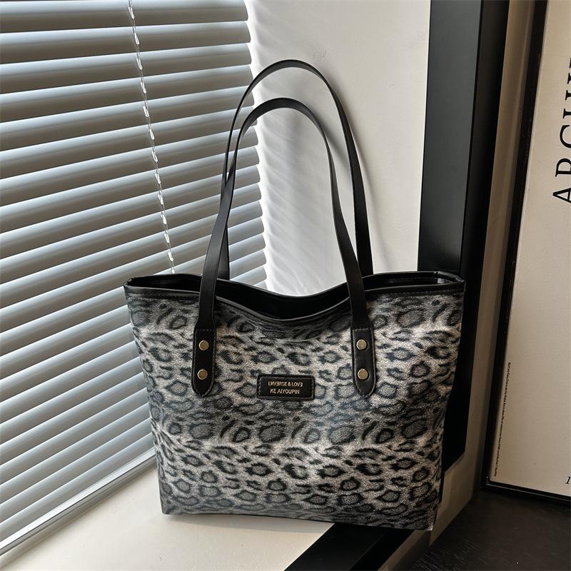 Popular Textured Bag Women'S Autumn And Winter Leopard Print Tote Bag Women'S Large-Capacity Commuting Shoulder Bag
