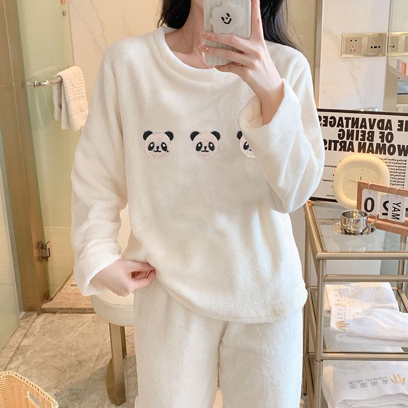 Thickened Warm Sleepwear for Winter Women Pajamas Flannel Cartoon Panda O-Neck Coral Velvetplus Winter Pajamas Ladies