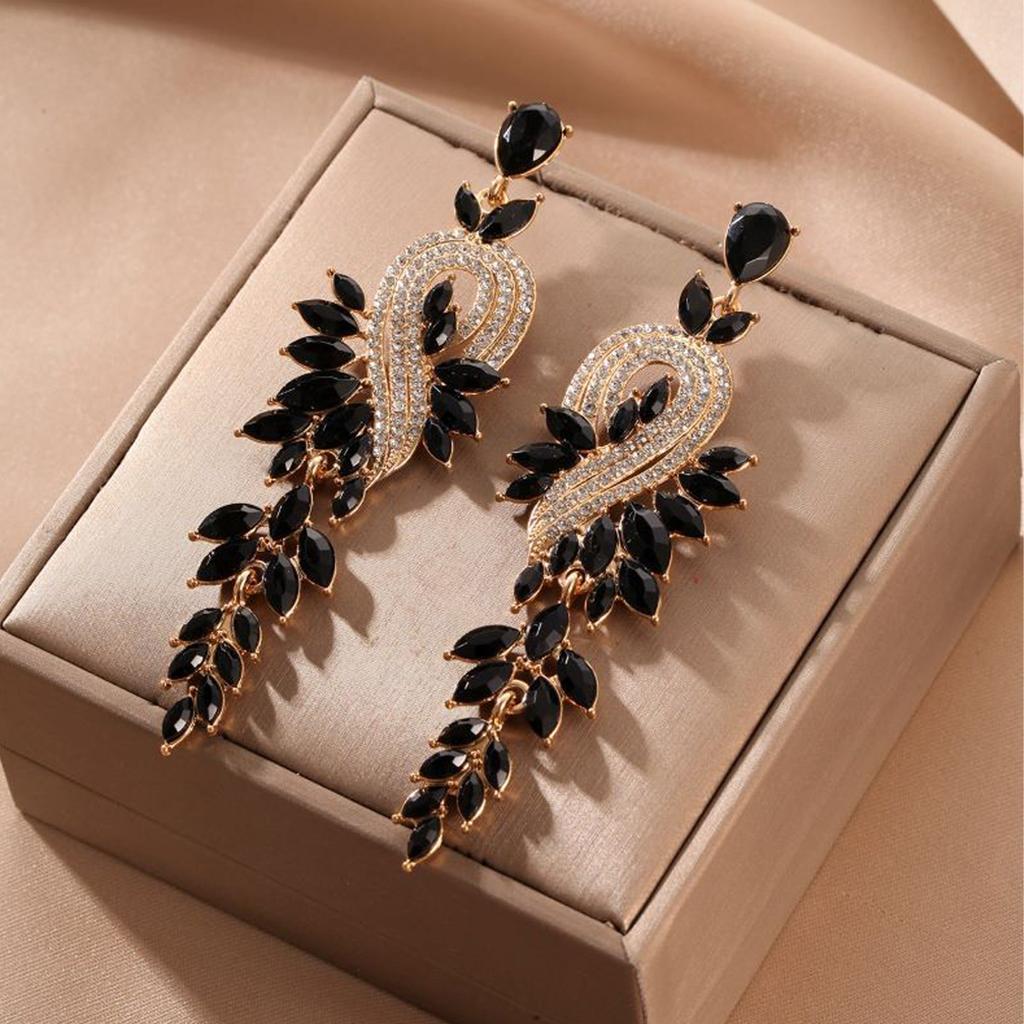 2 Pieces Of Women's Trendy Long Tassel Leaf Earrings, Outdoor Travel, Carnival, Party, Holiday Dressing Gifts