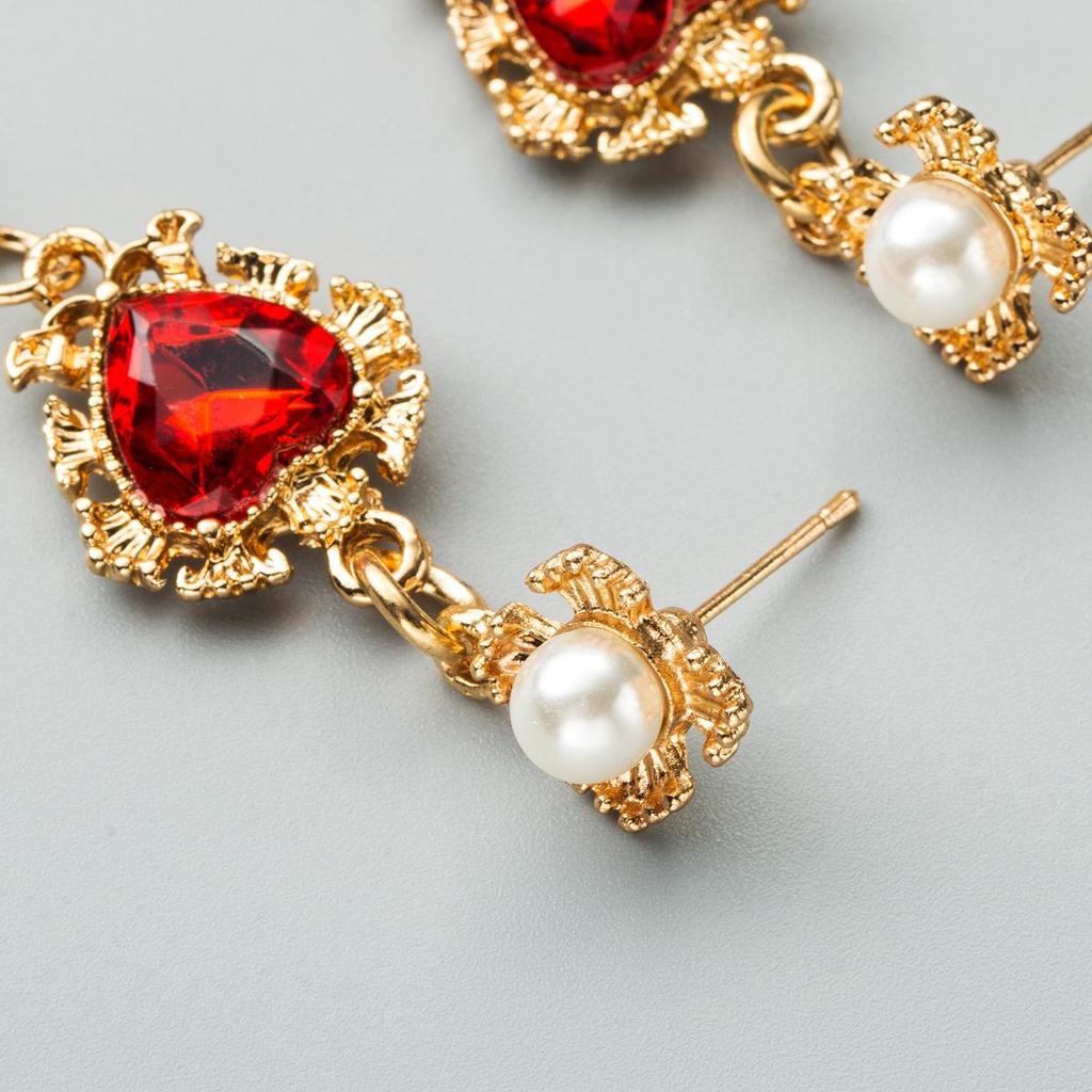 Drop Earrings Women Baroque Vintage Love Drops Pearl Long Temperament Earrings