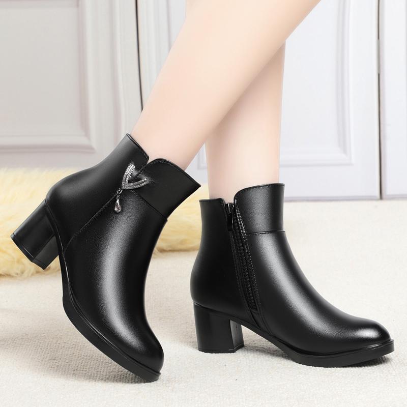 Women Boots Winter Fashion Anti-Slip Women Ankle Boots Mid Heel Natural Wool Genuine Leather Snow Boots Ladies