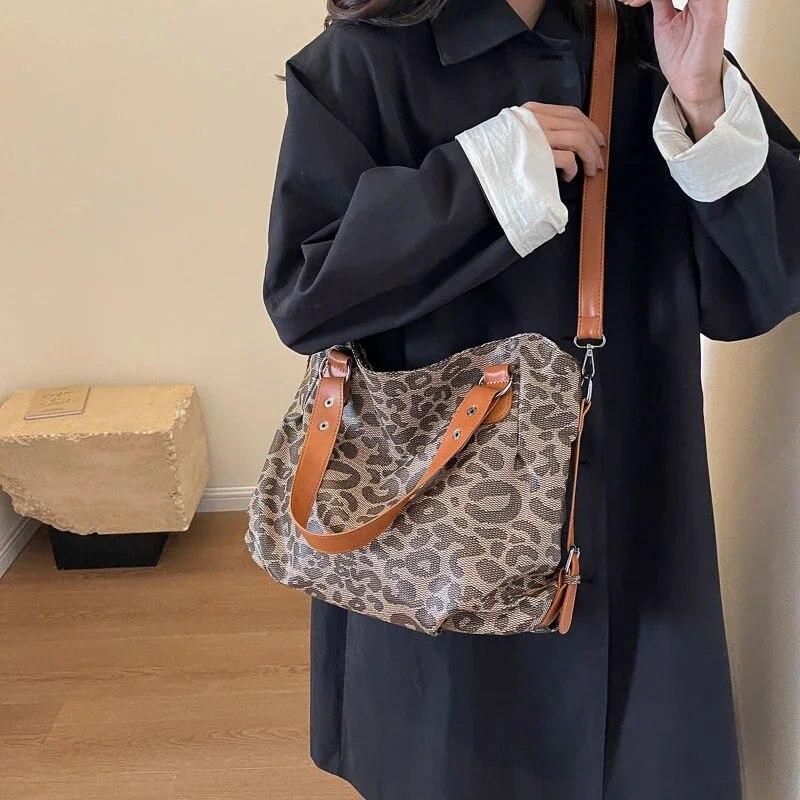 Leopard Pattern Shoulder Bags for Women PU Leather Female 2024 Winter Trend Winter Fashion Crossbody Bag Big Handbags
