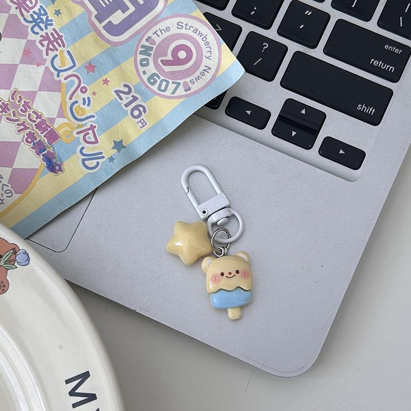 Kawaii Creative Star Bear Keychain Cute Cartoon Car Keychain Pendant School Backpack Decoration Accessories Kids Toy Gifts