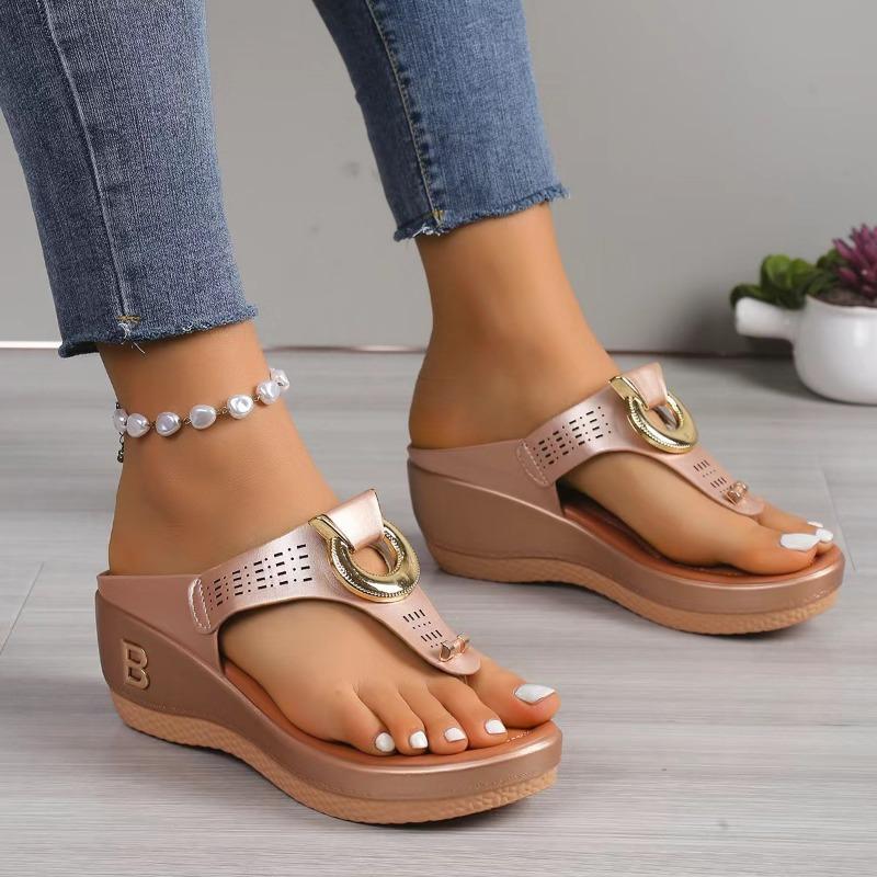 Summer Slippers Women Big Size Platform Wedges Sandals Slippers Non-Slip Open Toe Flip Flops Ladies Comfortable Beach Shoes