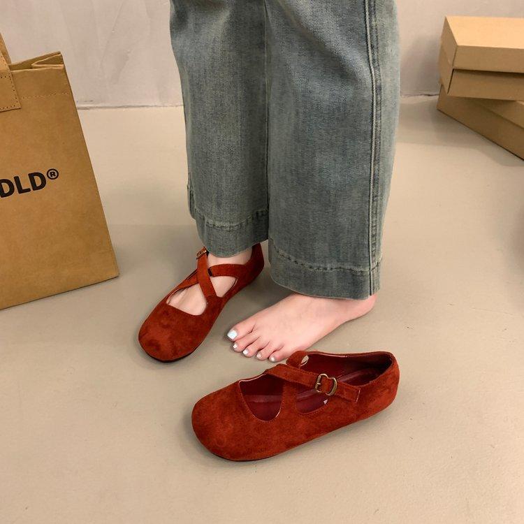 Shallow Single Shoes for Women In Spring and Autumn 2025 New French Retro Daily Red Single Shoes Flat-soled Soft-soled Doudou Shoes for Women