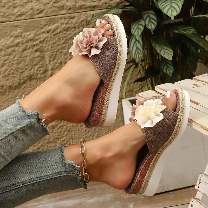 Mix Color Flower Wedge Sandals for Women Summer 2025 Fashion Platform Slippers Woman Lightweight Non Slip Beach Sandalias Mujer