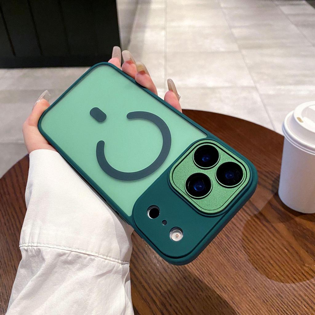 Магнитный чехол для iPhone 17 Pro Max с полной защитой объектива и защитой с эффектом кожи