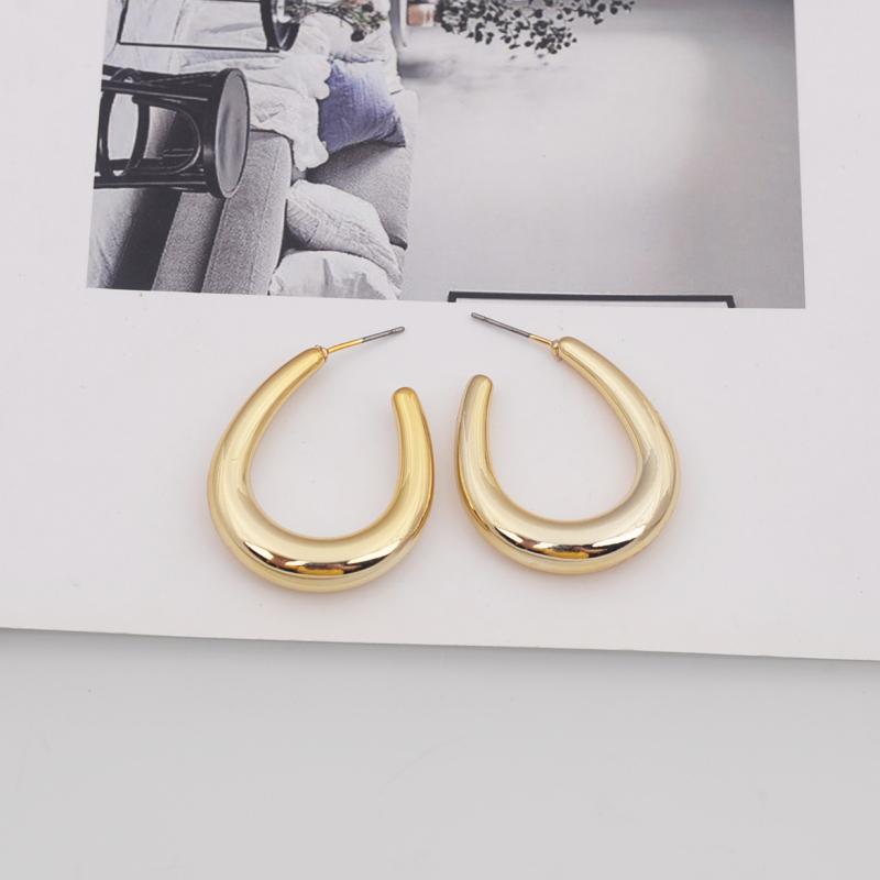 Gold Color U-shaped Smooth Metal Drop Earrings for Female Hollow Geometry Water Drop Oval Design Women's Dangle Earrings