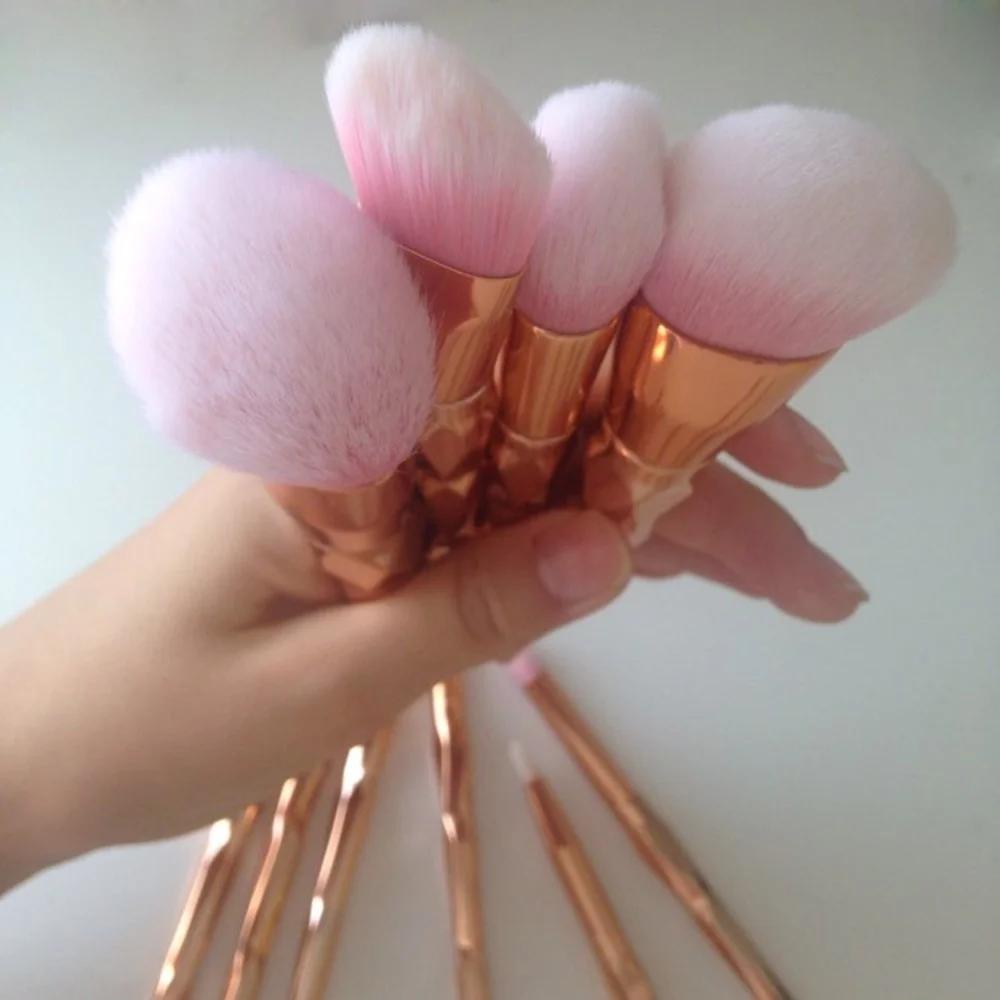 1Pcs Diamond Rose Gold Makeup Brushes Mermaid Fishtail Shaped Foundation Powder Cosmetics Brush Rainbow Eyeshadow Brush Kit