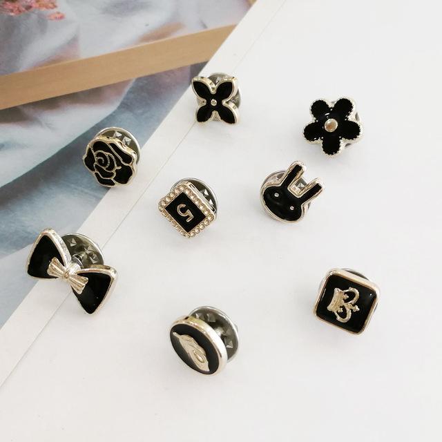 Fashion Pearl Rhinestones Brooch Pin Brooches For Women Sweater Shirt Lapel Pin Buckle Brooch Pins Set Clothes Accessories Gift