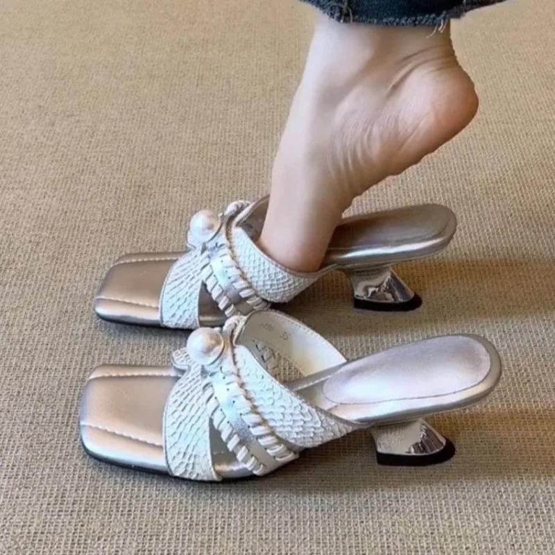 Fashion Retro Square Toe Sandals Women Summer Outside Wear Wedge Sandals Temperament French Heels