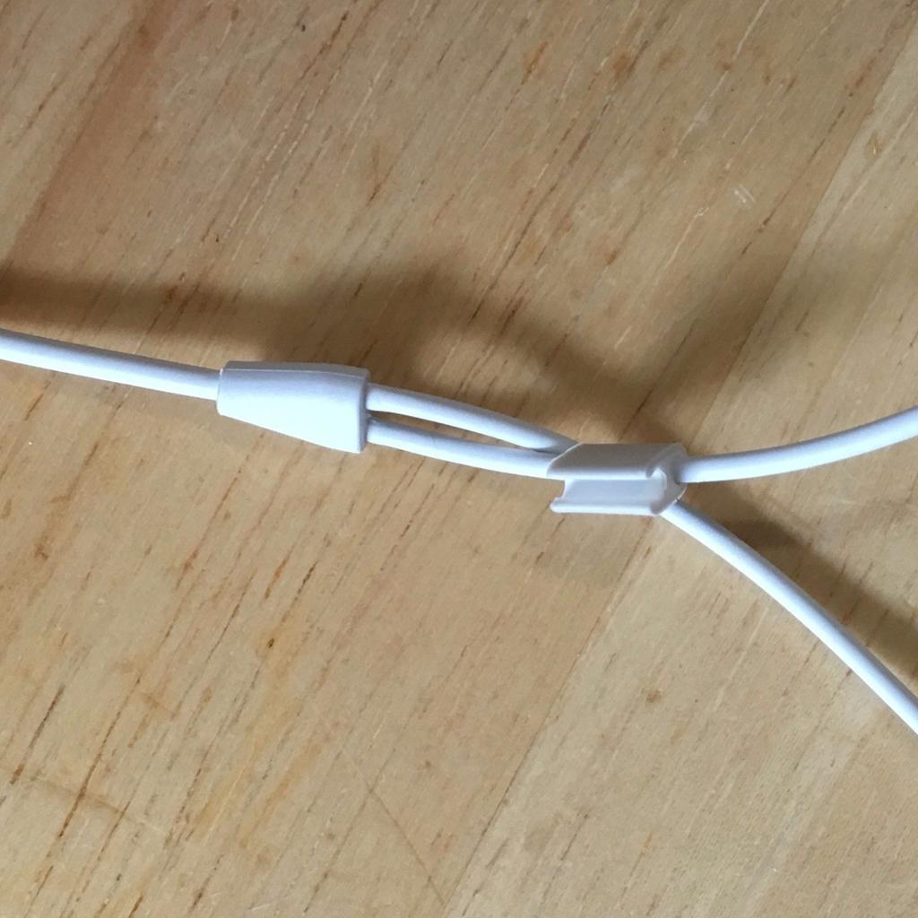 1Pc Headset Earphone With Mic Volume Adjustable