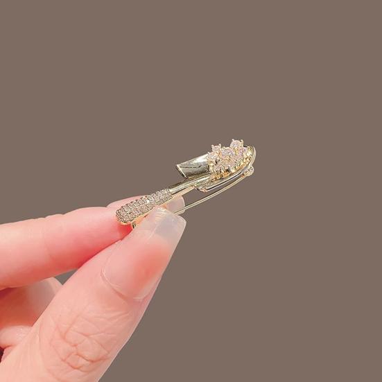 Yousheng Women Brooch Rhinestone Shovel Shape Stainless Anti-slip Wear-resistant Coat Collar Hat Scarf Decoration Clothes Pin Garment Jewelry