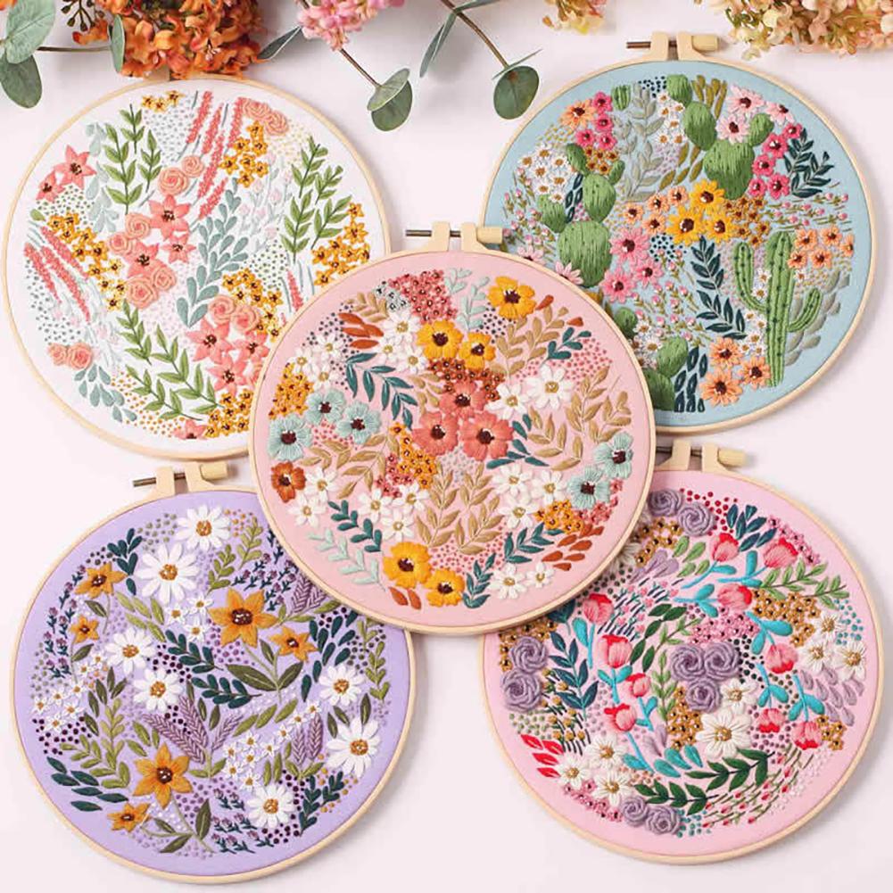 Embroidery Kit DIY Embroidery Starter Kit Hand Stitch Embroidery Fabric With Floral Pattern Drawing Threads Needles Hoop