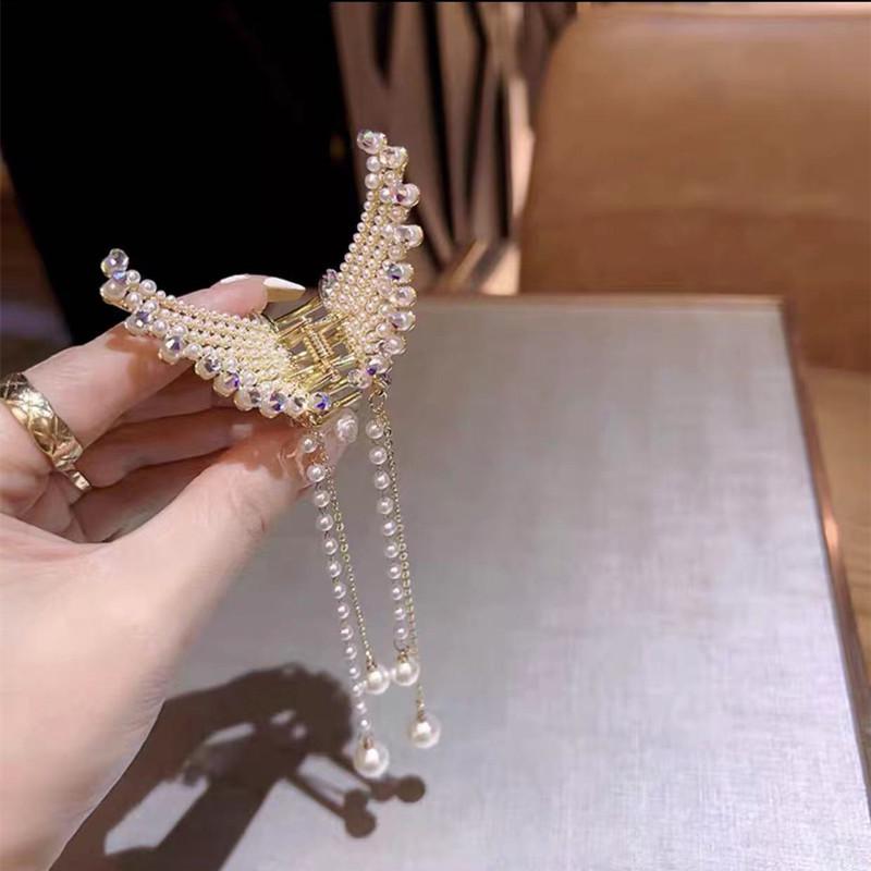 Elegant Metal Butterfly Hairpin with Tassel Pendant for Women, 2025 New Style