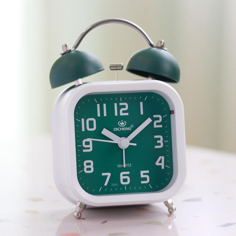 Скандинавский стиль Модный и простой Креативность Металлический звенящий будильник Бесшумный будильник Студенческая спальня Светящиеся часы Часы