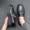 New Block Business Casual Leather Shoes Men's Comfortable and Breathable Tassel One Pedal Sleeve Height Enhancing Loafers Men's