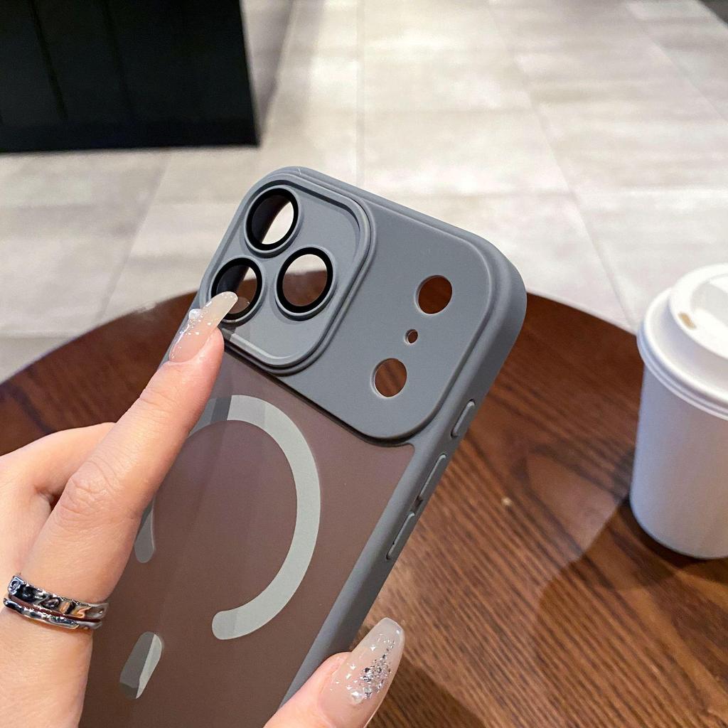 Магнитный чехол для iPhone 17 Pro Max с полной защитой объектива и защитой с эффектом кожи