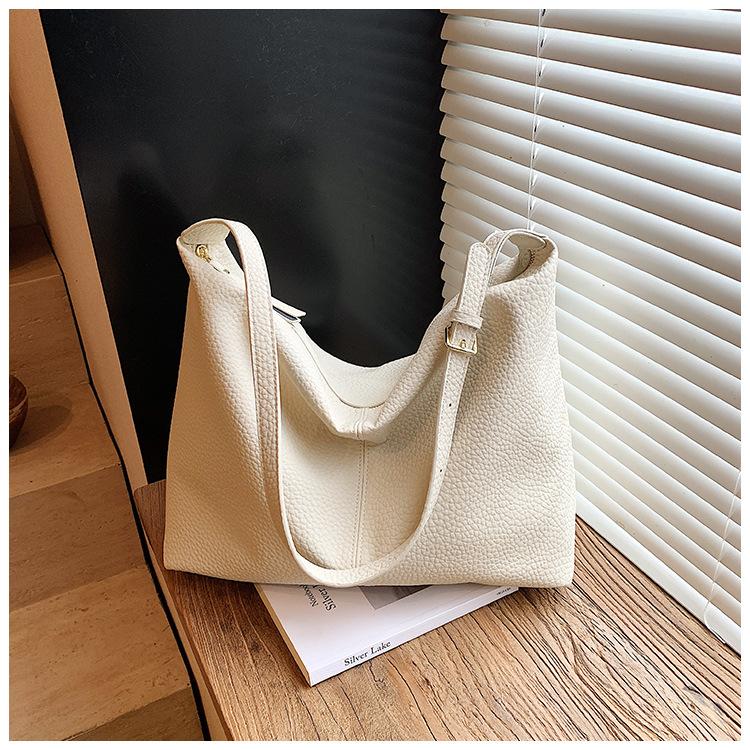 Retro Bag Women's Large-capacity Autumn and Winter Versatile Casual Shoulder Bag Textured Commuter Tote Bag