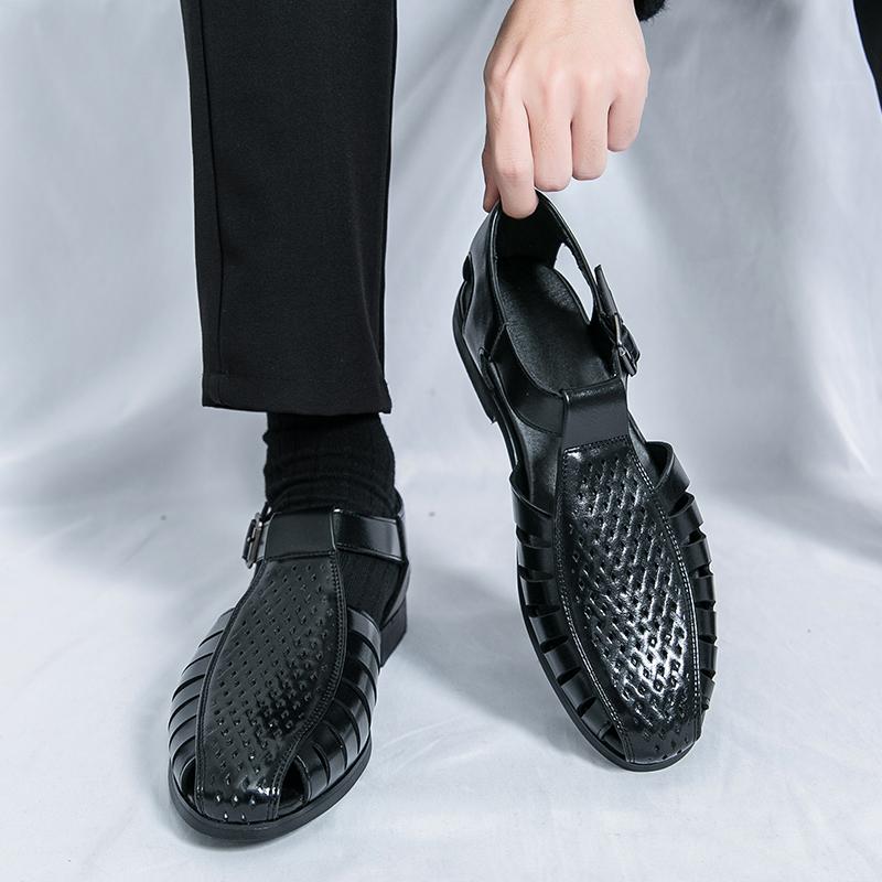 New Men's Leather Fisherman Sandals with Summer Hollowed-out Breathable Buckle Design Comfortable and Casual Outdoor Beach Shoes
