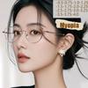 New Fashion Cat Eye Glasses Popular Non-face Glasses Frame Light-discolored Myopia Glasses 050