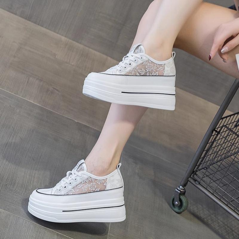 Popular Single Inner Height Increase Thick-soled White Shoes Women's 2025 Summer New Versatile Small Casual Sports Shoes