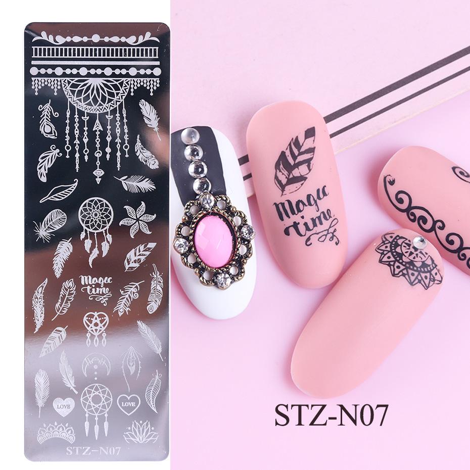 1PC Stainless Steel Printing Nail Stamping Plates Manicure Leaves Maple Template Mold Xmas Snowflakes Nail Art DIY Decorations