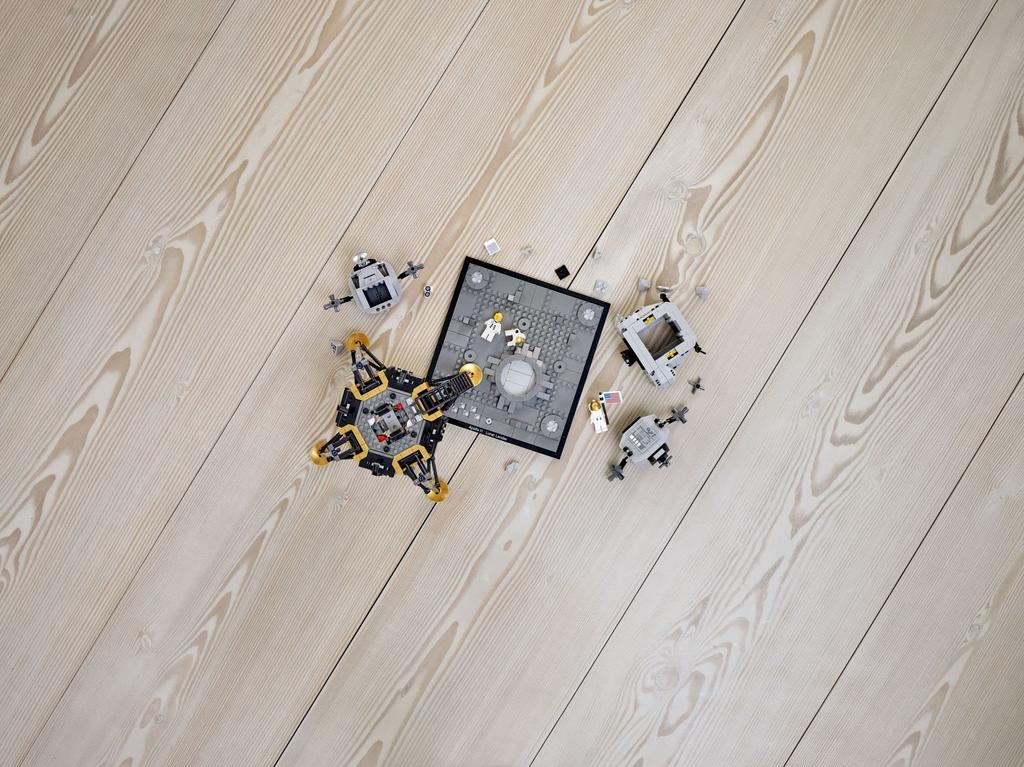 LEGO Creator Expert NASA Apollo 11 Lunar Lander 10266 Building New 2020 Kit, (1,087 Pieces)