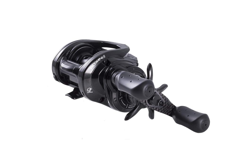 AbuGarcia ROXANI8 Праворучная катушка для ловли окуня с карбоновой ручкой, совместимая с солью