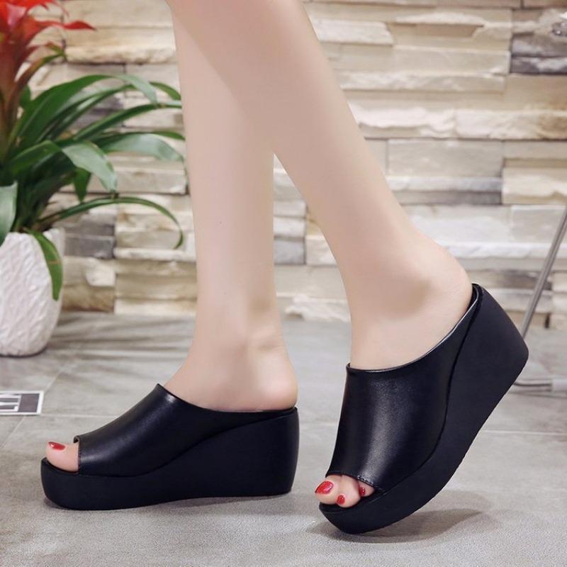 Fashionable Thick Sole Fish Mouth Slippers 2024 Summer New One Line Slope Heel Versatile Waterproof Platform High Heel Slippers