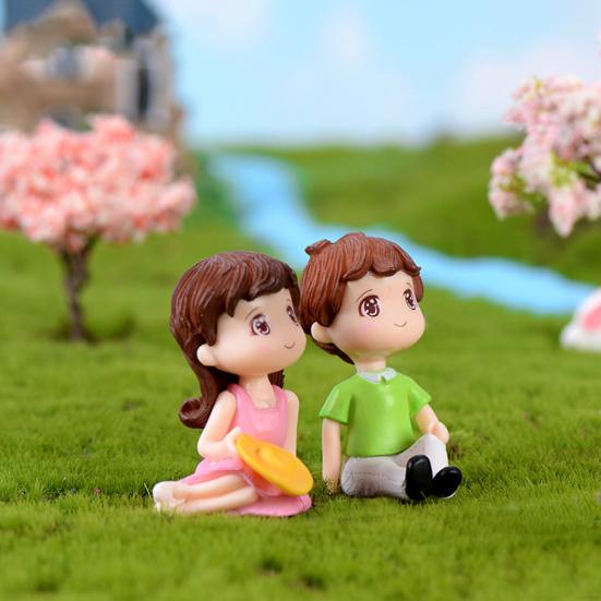 2Pcs Mini Girl Boy Sit Down Look Up Model Figurine Landscape Ornament DIY Decor