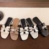 Silver Small Lock Flat Shoes 2025 New Open-toe Slippers Holiday Fashion Sandals