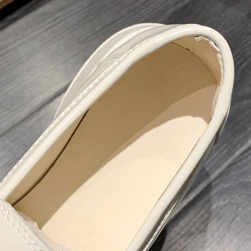 Spring New Women's Leather Shoes Korean Square Buckle Soft Bottom Shiny Patent Leather Rhinestone Leather Shoes