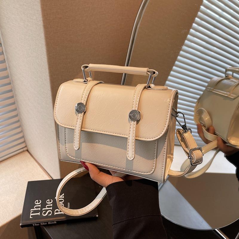 Premium Texture Small Bag Women's New Fashion Retro Shoulder Messenger Bag Versatile Portable Small Square Bag