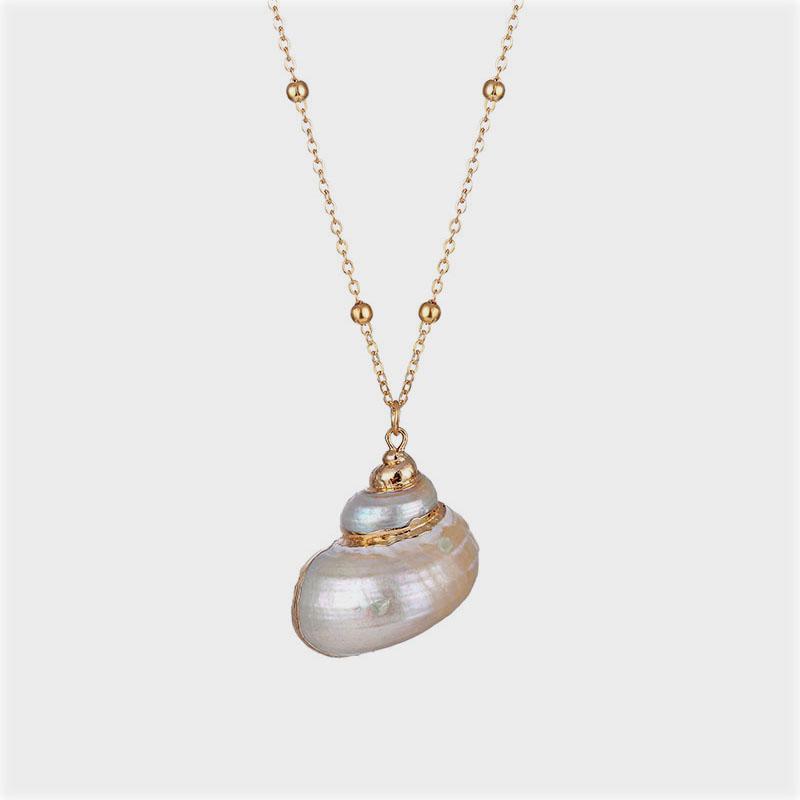 Bohemian Beach Wind Natural Shell Pendant Personality Male and Female Conch Necklace