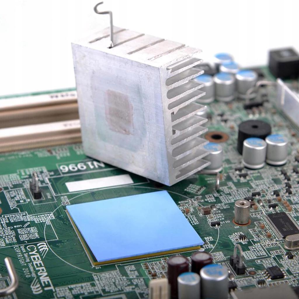 Rosfix Zestaw Thermopadów 100szt. TE-P1 – Podkłady Termoprzewodzące 12x12x1.5mm | Przewodność Cieplna 10W/mK | Odporne Na Temperatury -40℃ Do 200℃