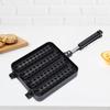 Чугунная сковорода для сосисок, приготовленная на гриле, удобная в использовании кастрюля для инструментов
