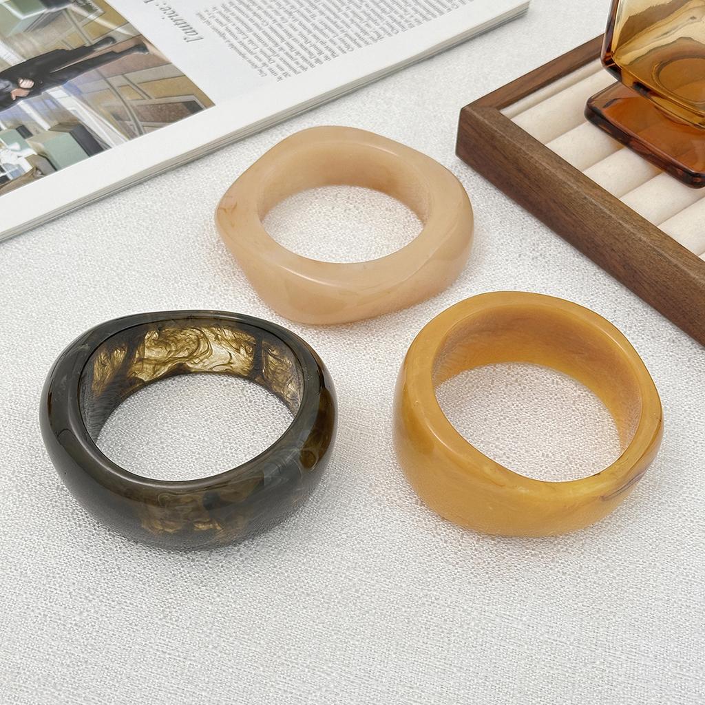 Браслеты Y2K Бохо из прозрачной смолы и акрила для женщин 2025 Новая мода Геометрический нерегулярный браслет Эстетические украшения