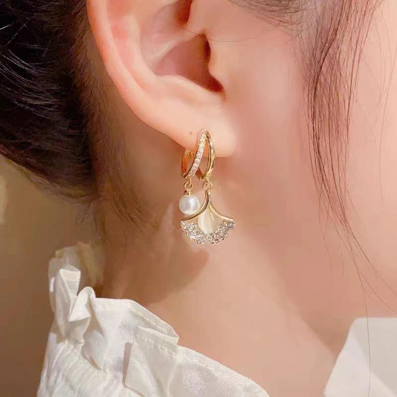 Cat Eye Stone Ginkgo Leaf Earrings Fashion Ear Buckle Earrings Temperament Water Drop Dangle Earrings Jewelry