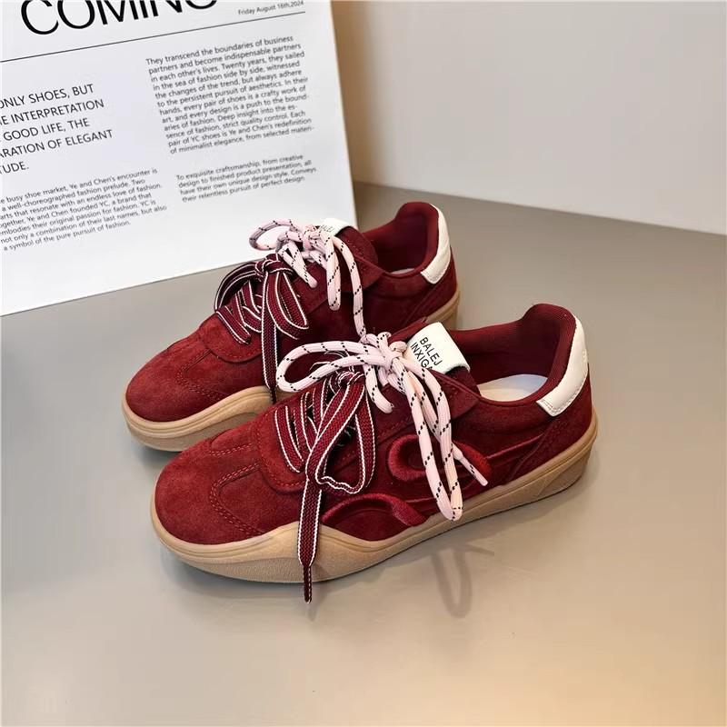 Niche Design Red Moral Training Shoes Women's Early Spring 2025 New Fashion Embroidery Platform Casual Sports Board Shoes
