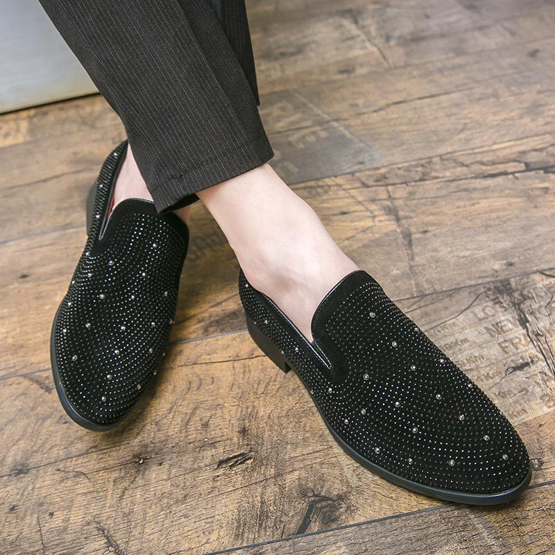 Fashion Brand Noble Black Rhinestone Men Dress Shoes Velvet Crystal Luxury Moccasins Men's Loafers Office Business Man Footwear Zapatos