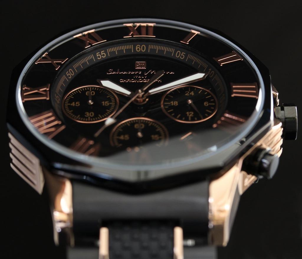 Watch Chronograph Water Resistant To 10 ATM Business Formal Italian Brand Limited Model SM15104 X Pink [Salvatore Mara] Men's (Black Gold) [Item]