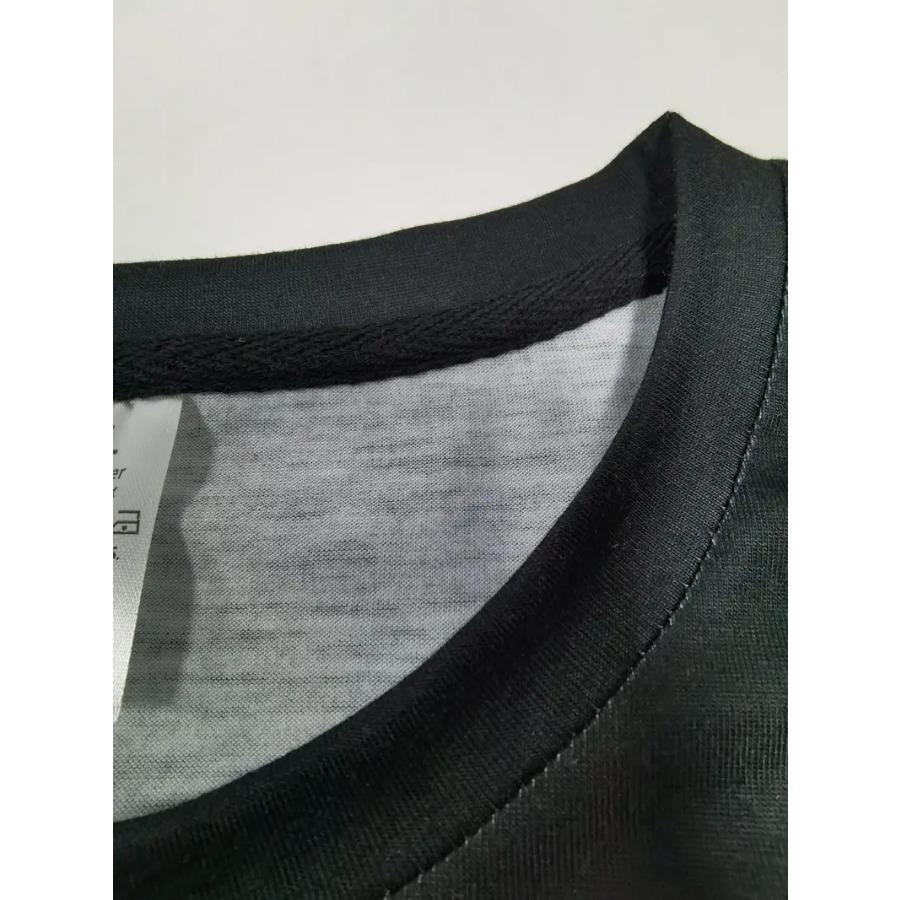 All-Season Men's Crew Neck T-Shirt - Stylish Color Block, Long Sleeves, Durable & Easy-Care Fabric