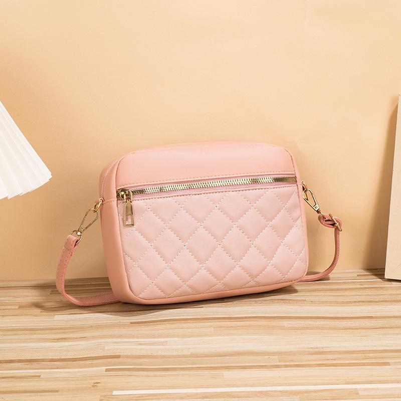 New Design Women's Handbag Quilted Plaid Underarm Bag Sling Shoulder Bag Small Solid Color Crossbody Square Bag MIT