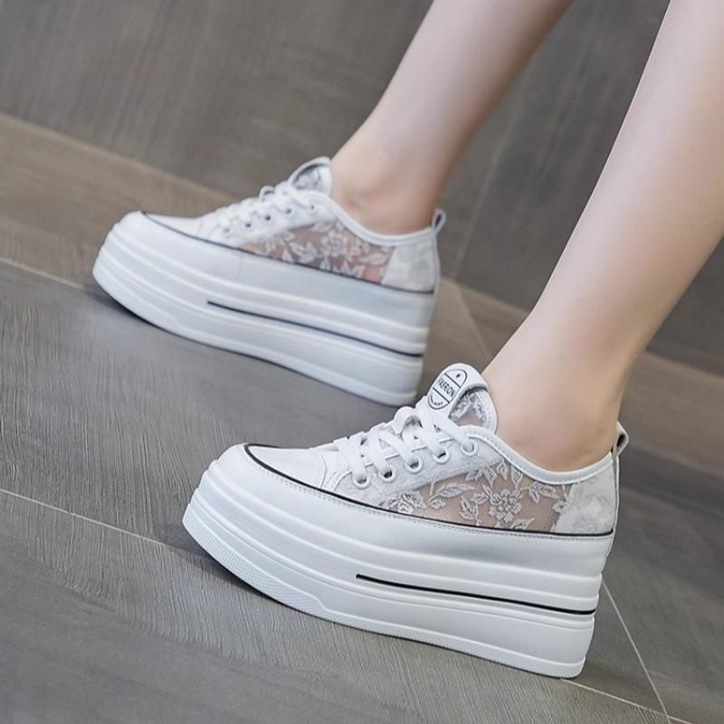 Popular Single Inner Height Increase Thick-soled White Shoes Women's 2025 Summer New Versatile Small Casual Sports Shoes