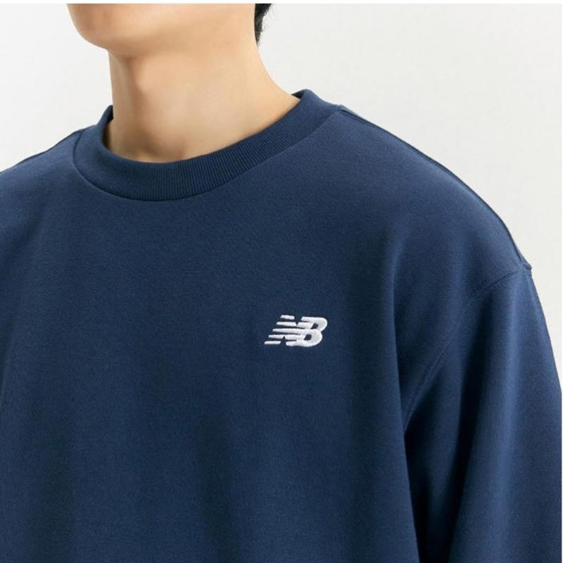 New Balance Small Logo Sweatshirt Nbnce2s021 59