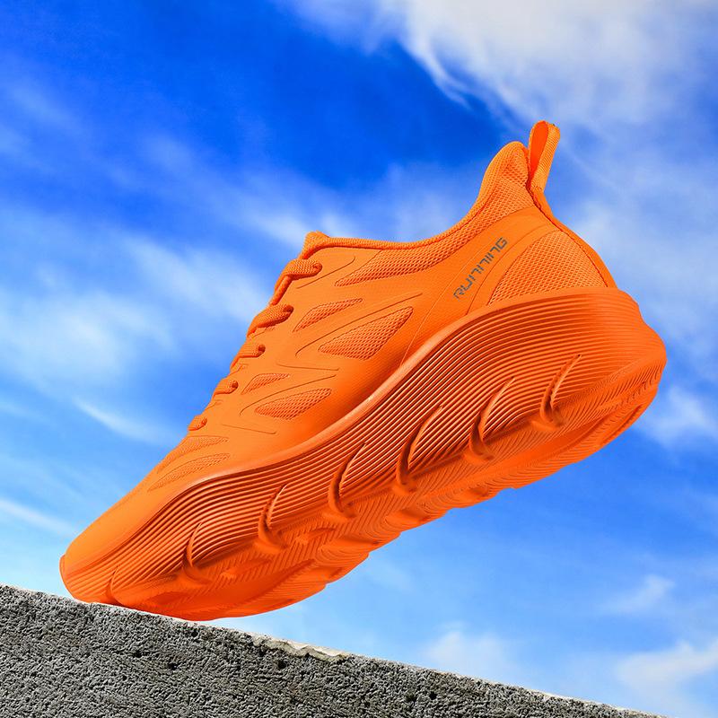 New Autumn Student Casual Sports Shoes for Youth Track and Field Marathon Students Light Running Shoes