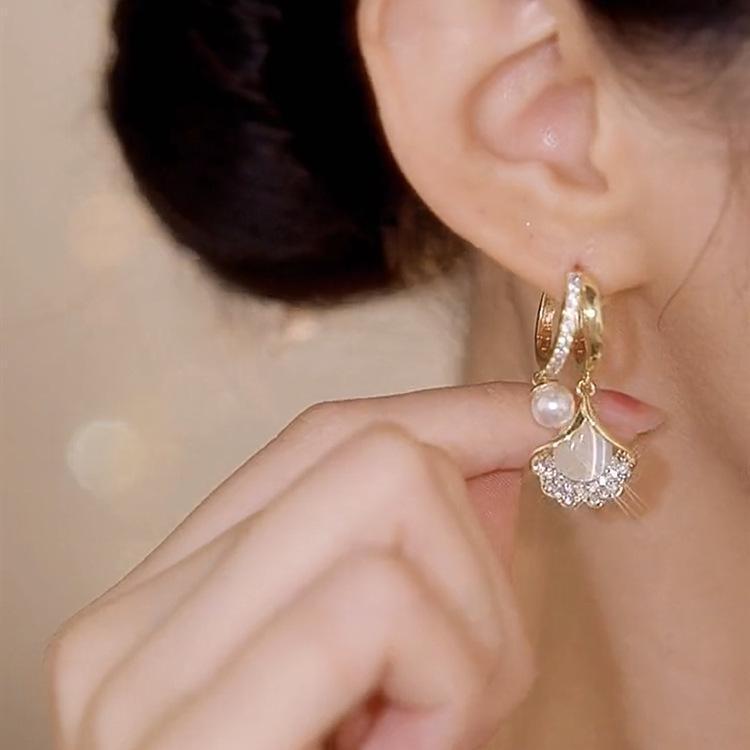 Cat Eye Stone Ginkgo Leaf Earrings Fashion Ear Buckle Earrings Temperament Water Drop Dangle Earrings Jewelry